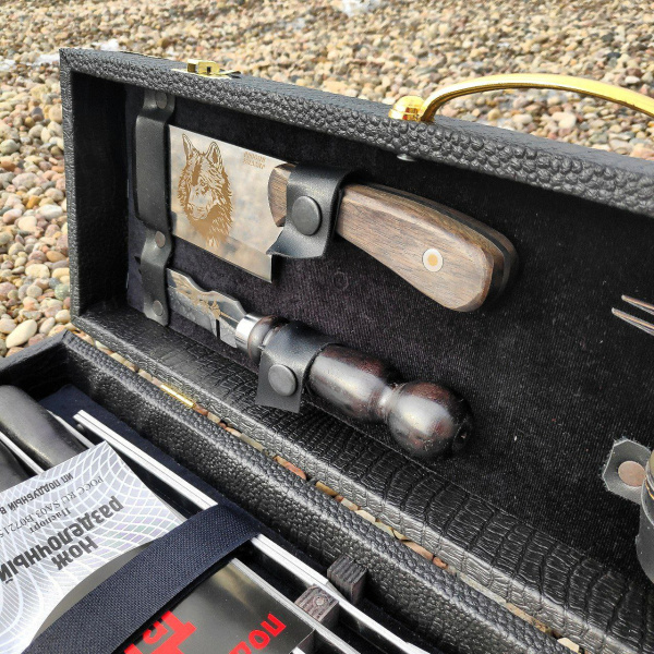 Набор для шашлыка и гриля в чемодане Царский №10.1 Кизляр России, 15 предметов